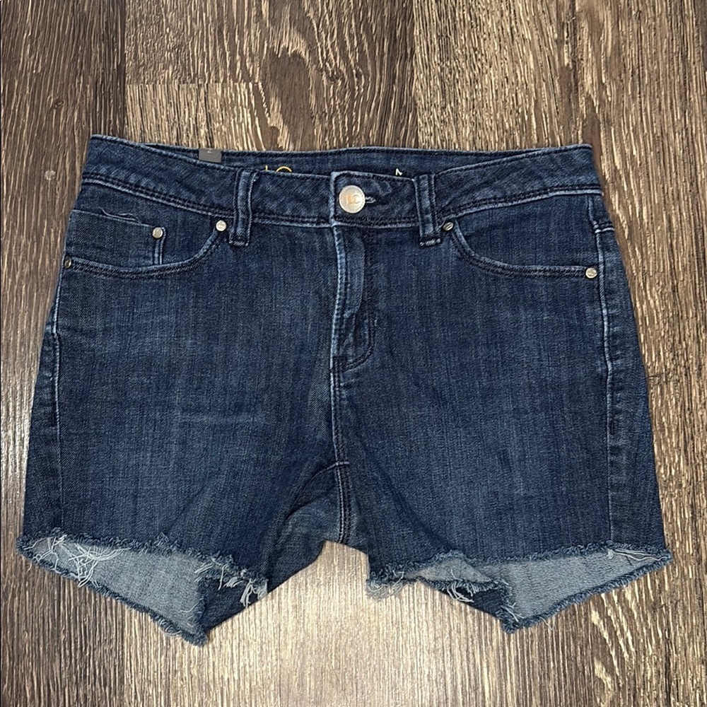 LC dark Denim Blue Women's Shorts with a raw  hem size 2